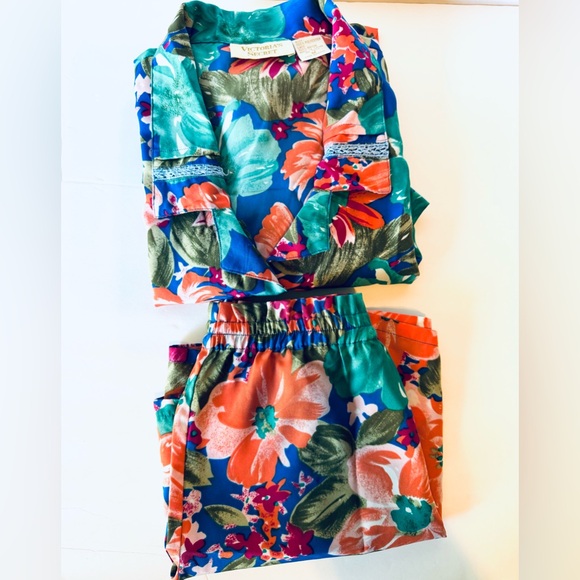 Victorias Secret Vintage gold label 1990's Hawaiian Floral pjs. - Picture 1 of 10